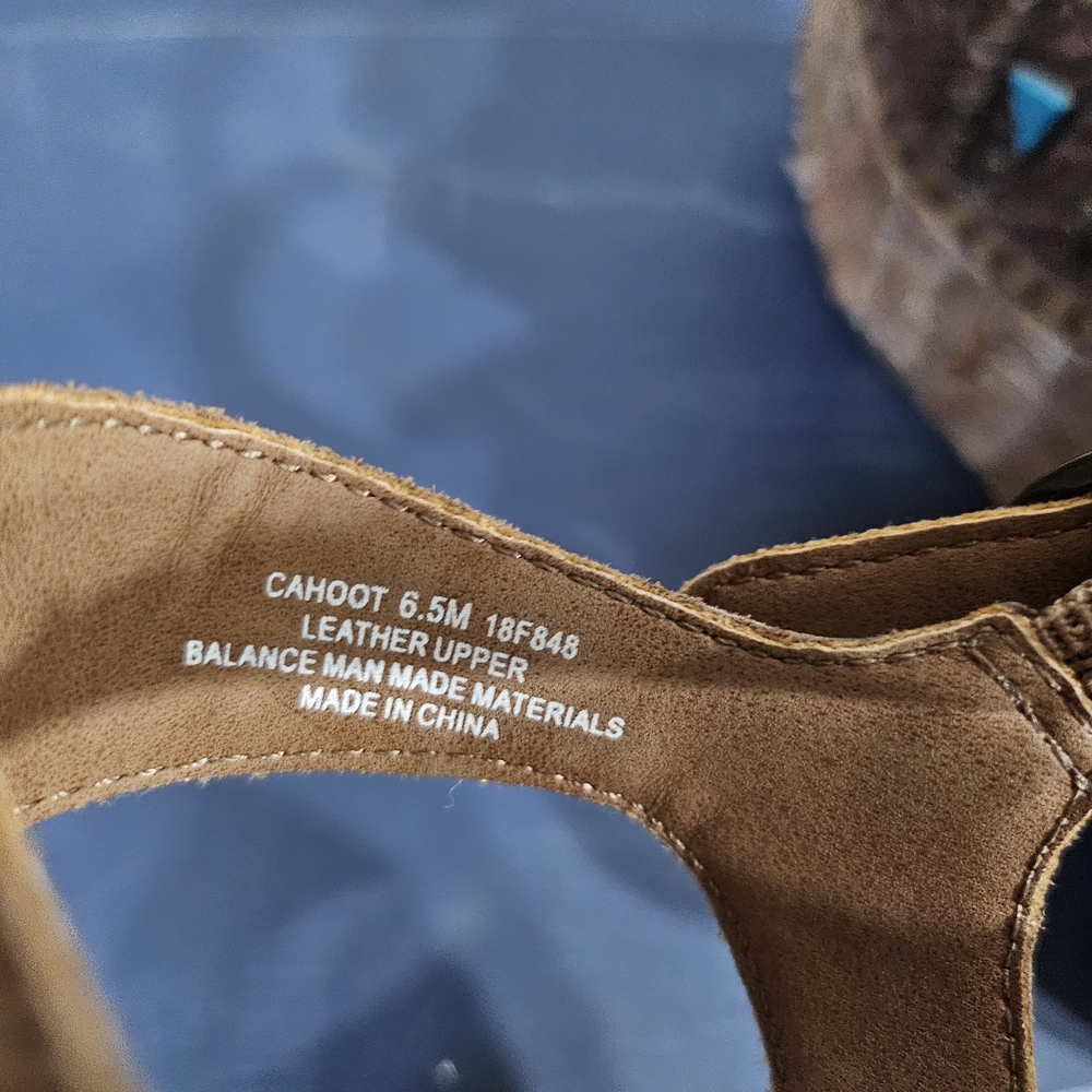OTBT Cahoot Leather Brown Wedge Peasant Sandals Turquoise Stone Accents Sz 6.5 - Picture 7 of 9